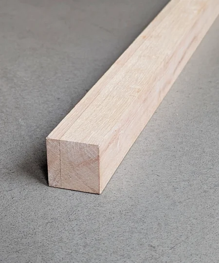 Holzstab 30x30mm
